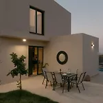 Unlimited Terra Villas, Charming Nature Escapes, By Thinkvilla * Hersonissos (Crete)