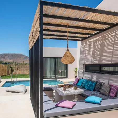 Unlimited Terra Villas, Charming Nature Escapes, By Thinkvilla Vilă *